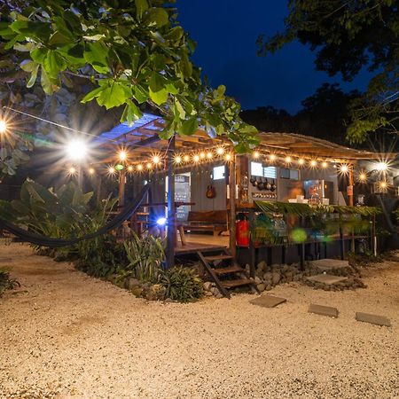 Akih Pods Hostel Playa Santa Teresa  Экстерьер фото